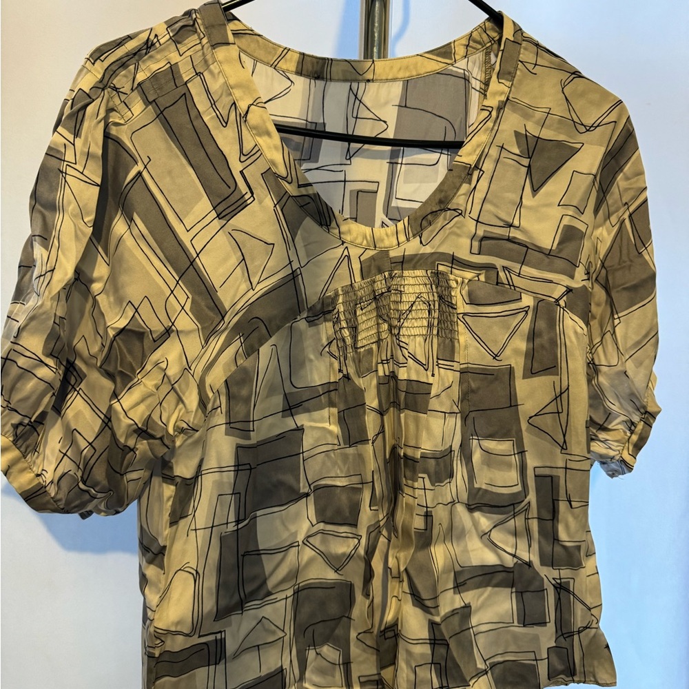 Geometric Patterned Women's Top